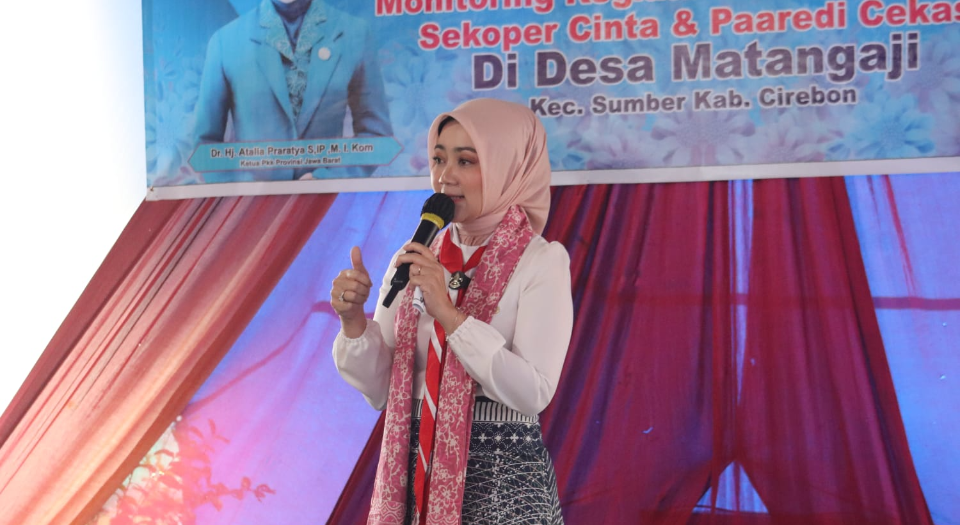 SARLING JABAR: Atalia Apresiasi Peran Posyandu Remaja di Cirebon