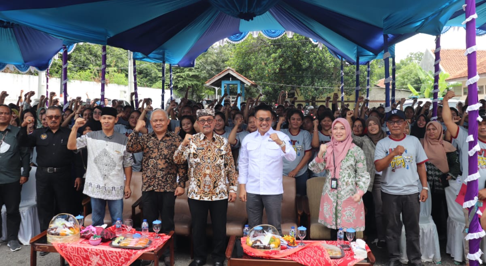 Bupati Imron Pastikan PMI Asal Kabupaten Cirebon Tetap Terlindungi